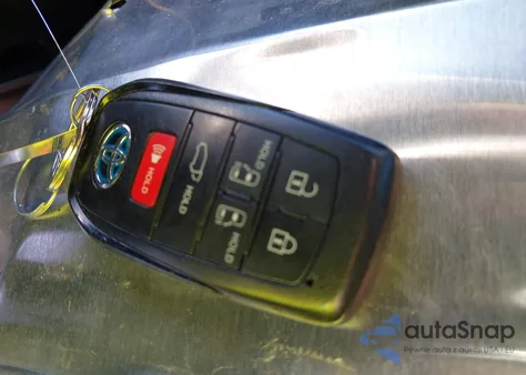 2021 Toyota Sienna Xse z USA, uszkodzony, nr VIN 5TDDRKEC6MS060552